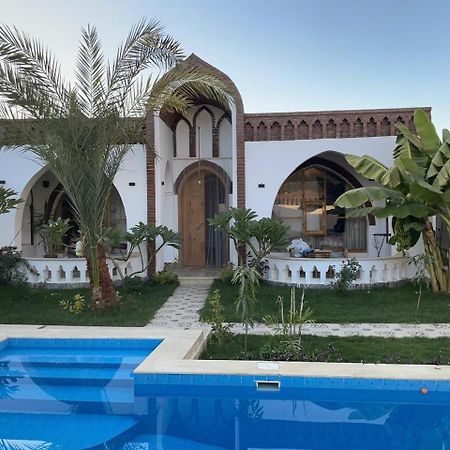 Villa Kemet Jazirat al Awwamiyah Luaran gambar